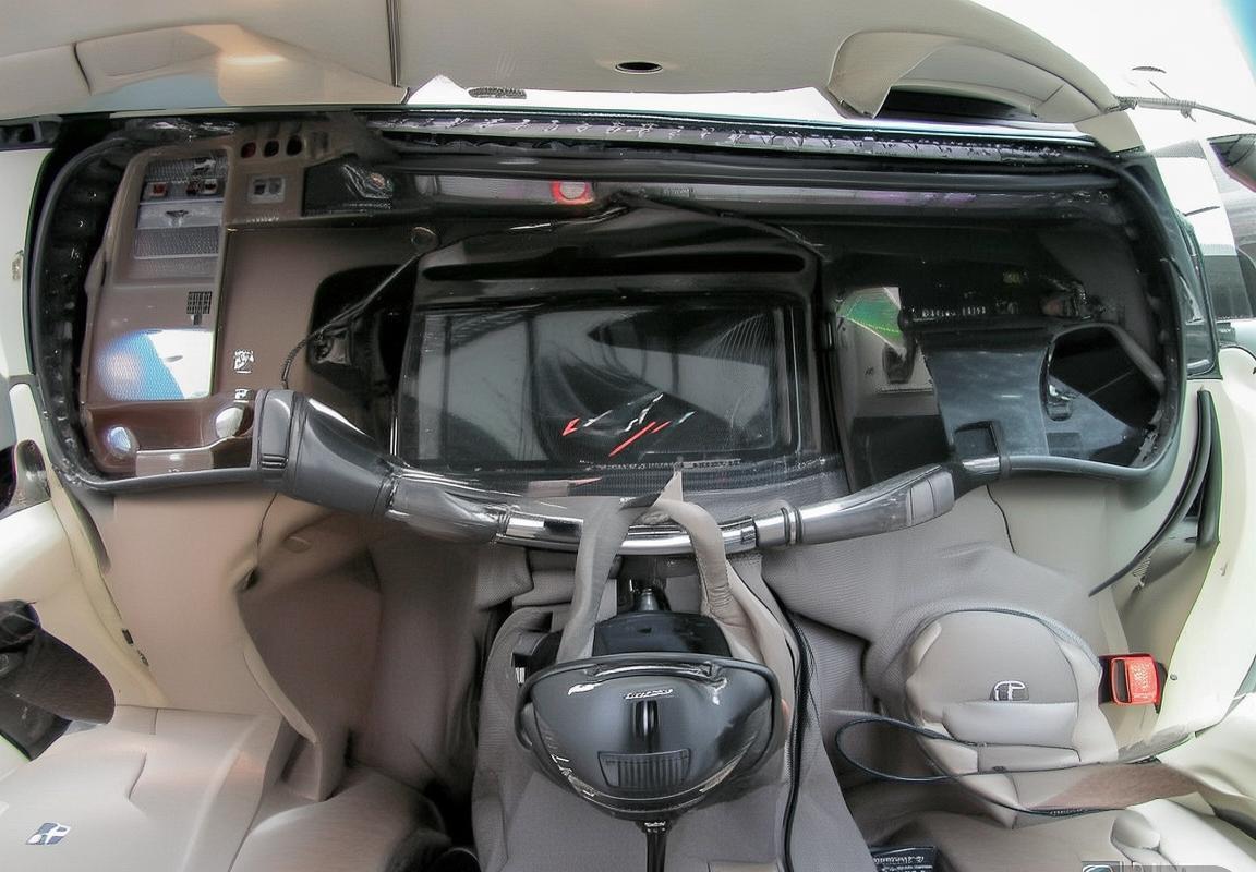 S15淘汰赛“最令人失望战队”评选，DK票数遥遥领先。